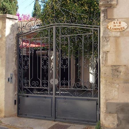 Le 26 Lägenhet Nîmes Exteriör bild
