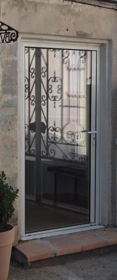 Le 26 Lägenhet Nîmes Exteriör bild